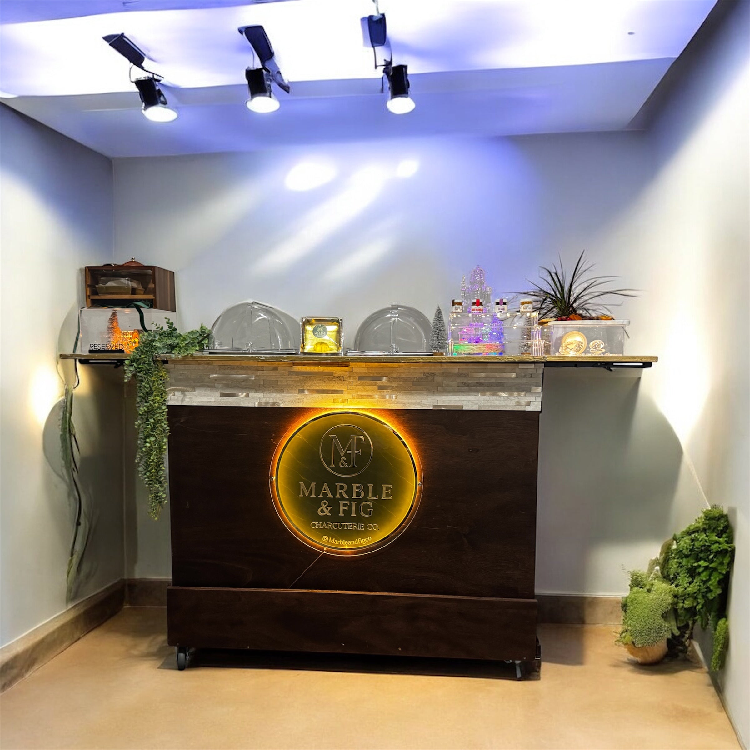 LUXE CART EXPERIENCE- 2 HOURS(25 GUEST)